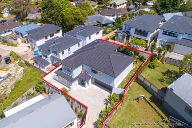 Photo of property in 20a Orton Street, Glenfield, Auckland, 0627