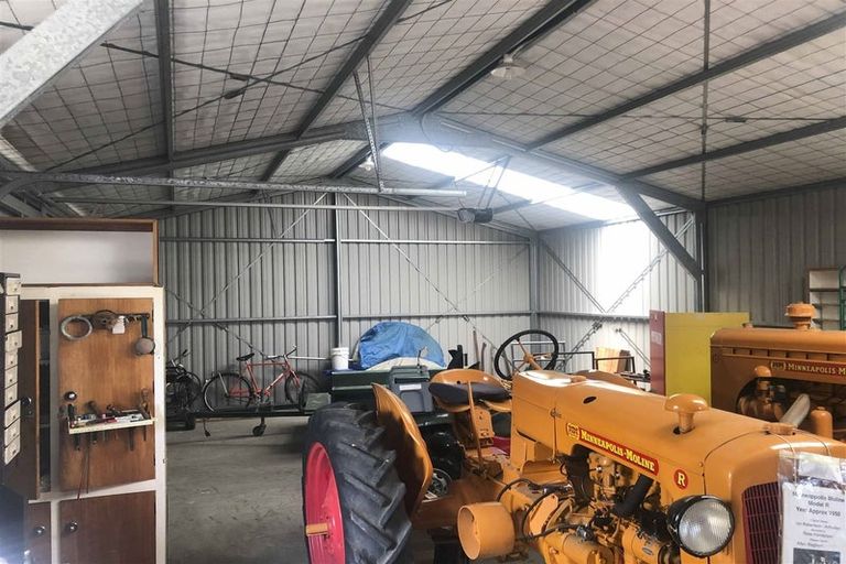 Photo of property in 18 Mauchline Street, Wallacetown, 9816