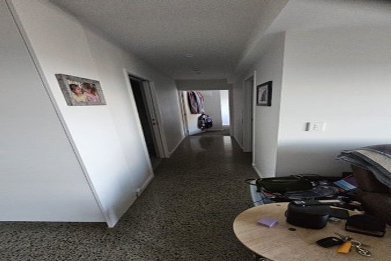 Photo of property in 122 Browns Bay Road, Rothesay Bay, Auckland, 0630