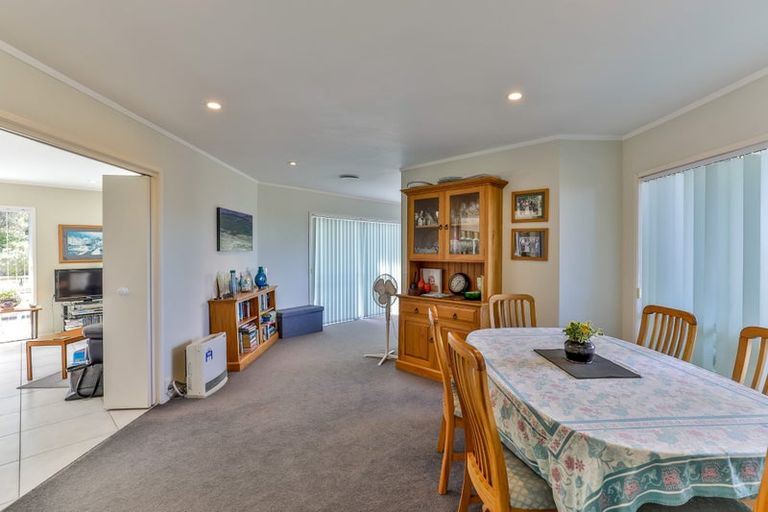 Photo of property in 2/2-22a Balmain Road, Chatswood, Auckland, 0626