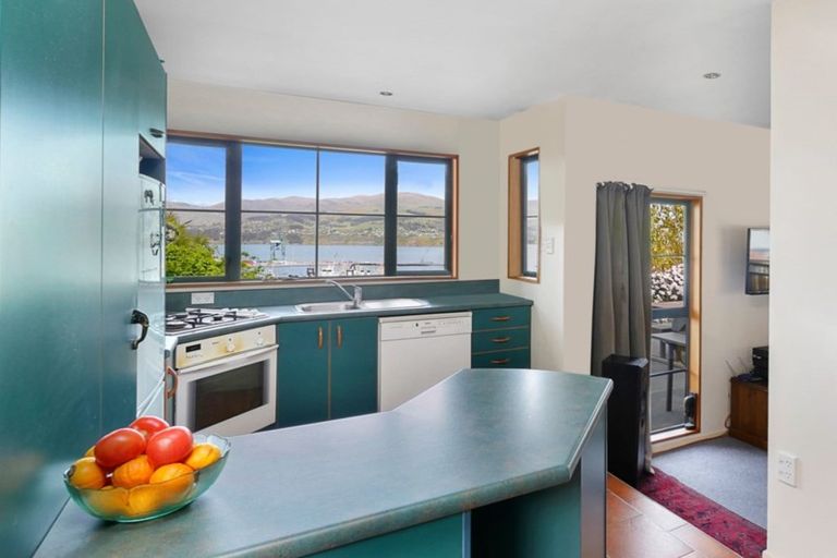 Photo of property in 37 Jacksons Road, Lyttelton, 8082