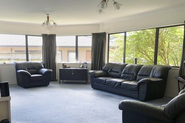 Photo of property in 25 Sample Road, Albany, Auckland, 0632