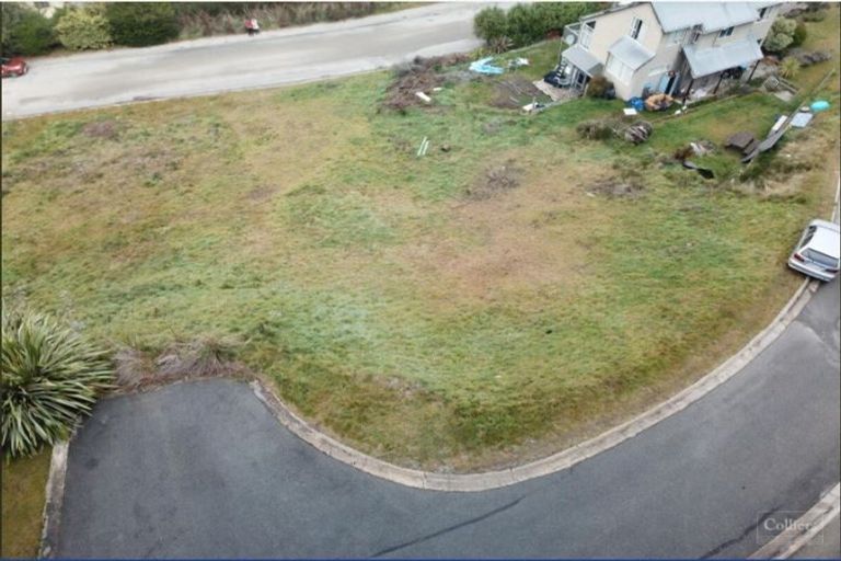 Photo of property in 133 Wynyard Crescent, Fernhill, Queenstown, 9300