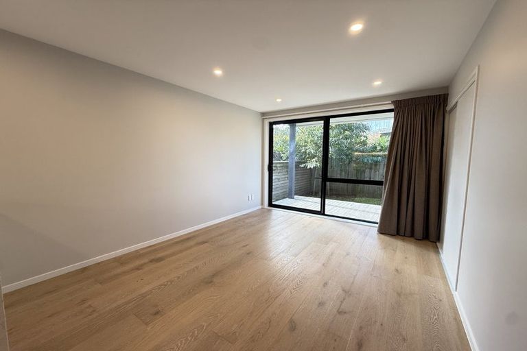 Photo of property in 2/12 Parson Lane, Papatoetoe, Auckland, 2025