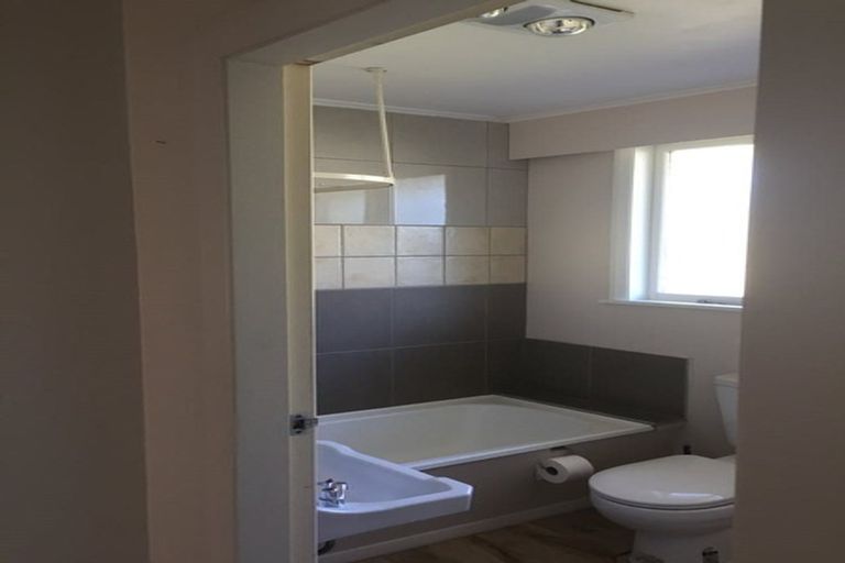 Photo of property in 46 York Street, Picton, 7220