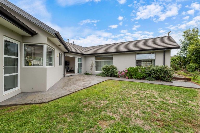 Photo of property in 4 Links Drive, Waiwhakaiho, New Plymouth, 4312