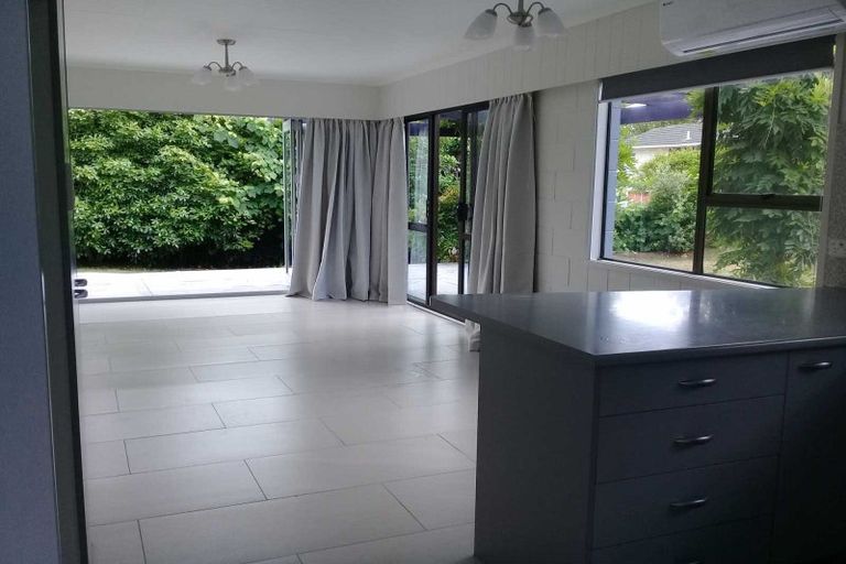 Photo of property in 312a One Tree Point Road, One Tree Point, 0118