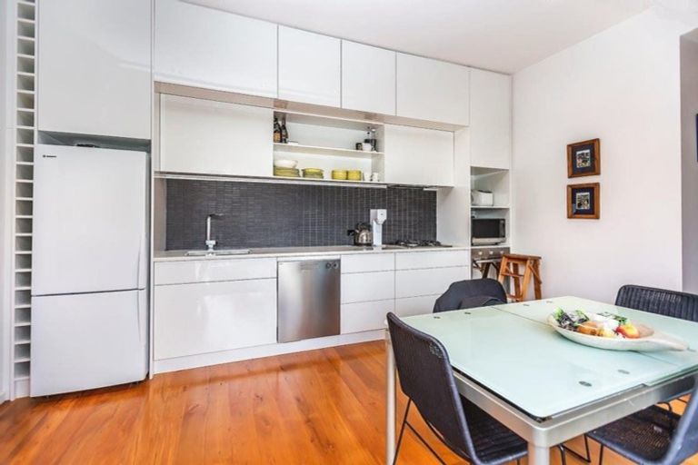 Photo of property in 95 Majoribanks Street, Mount Victoria, Wellington, 6011