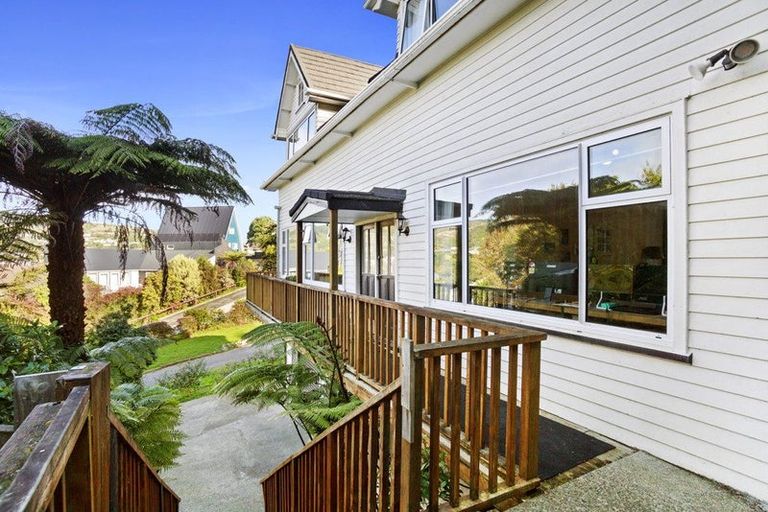 Photo of property in 6 Thomas Hook Street, Tawa, Wellington, 5028