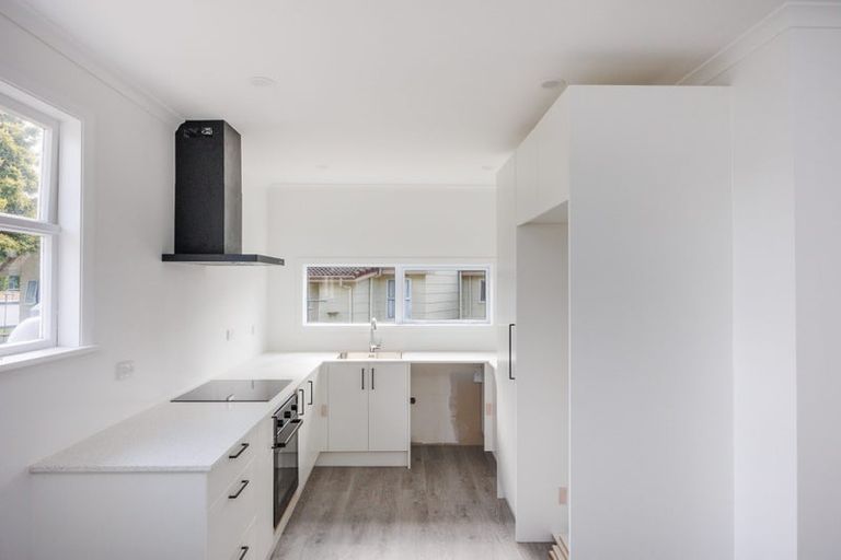 Photo of property in 73 Rangiora Avenue, Roslyn, Palmerston North, 4414