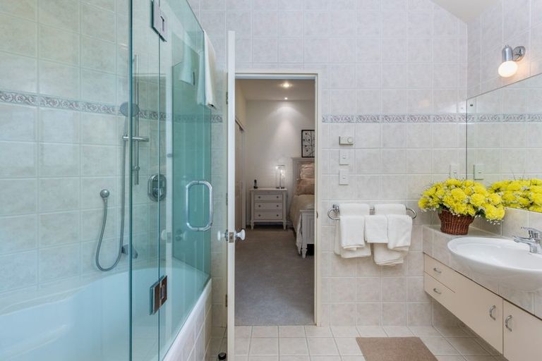 Photo of property in 3/284 Lake Road, Hauraki, Auckland, 0622