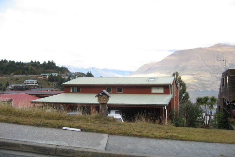 Photo of property in 28a Dart Place, Fernhill, Queenstown, 9300