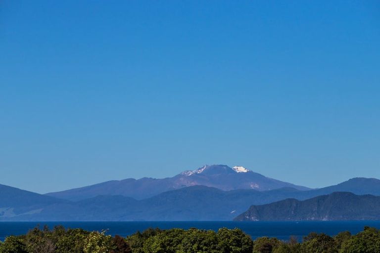 Photo of property in 6 Scarlet Drive, Ranui, Auckland, 0612