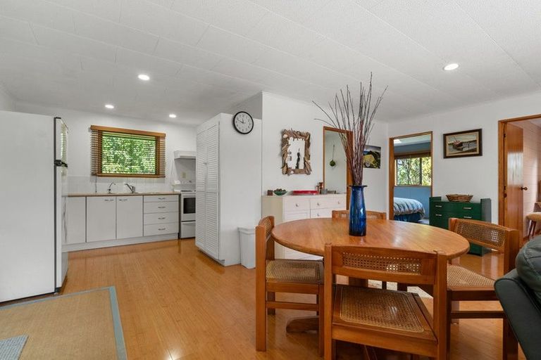 Photo of property in 172 Howard Road, Orere Point, 2585