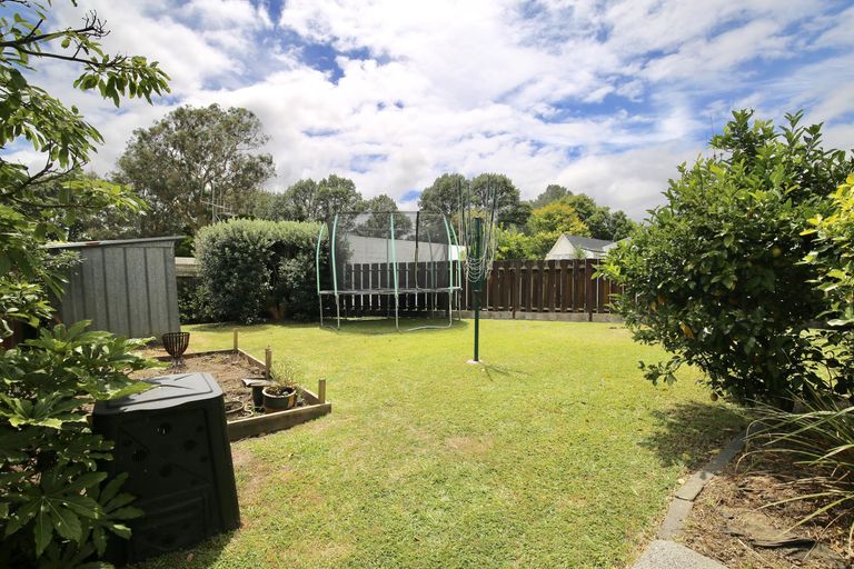 Photo of property in 15a Sandalwood Drive, Dinsdale, Hamilton, 3204