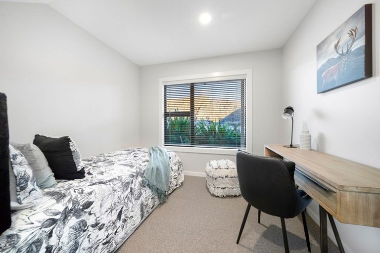 Photo of property in Marina Village, 1/10 Marina Drive, Frankton, Queenstown, 9300