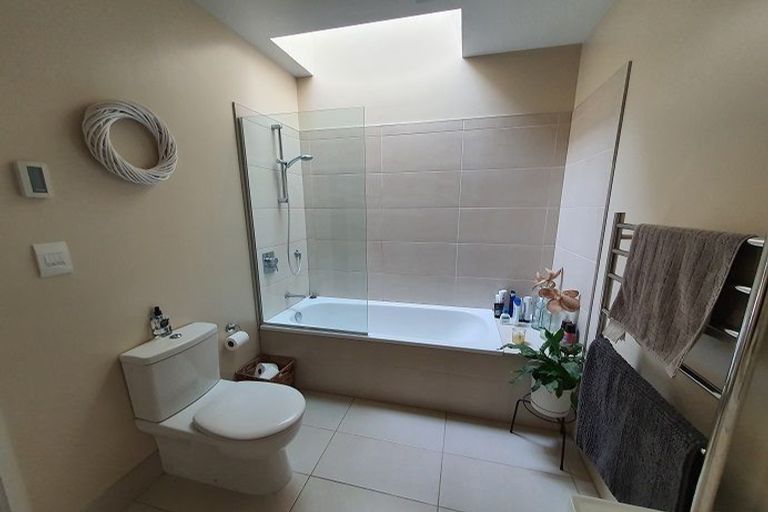 Photo of property in 54 Onslow Road, Lake Hayes, Queenstown, 9304