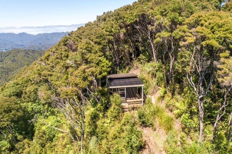 Photo of property in 525g Tuateawa Road, Tuateawa, Coromandel, 3583