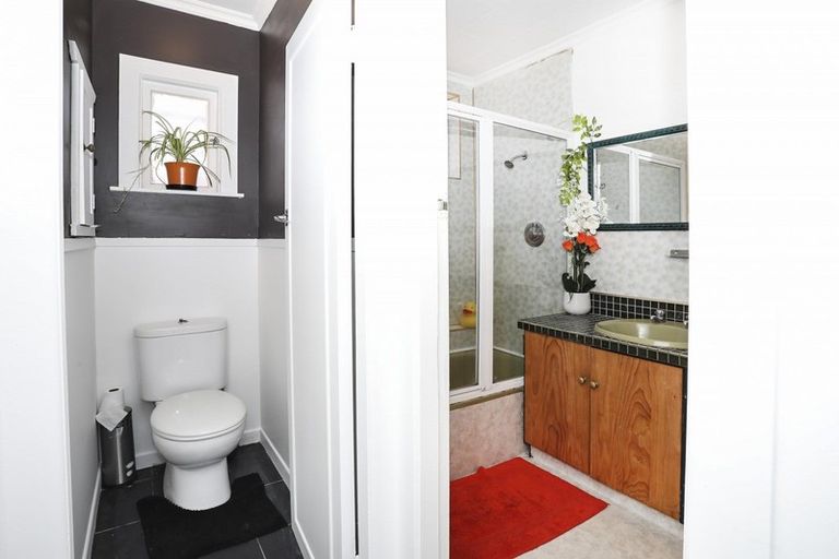 Photo of property in 43 Burrows Street, Bluff, 9814