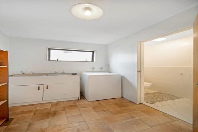 Photo of property in 24 Wickman Way, Mangere East, Auckland, 2024