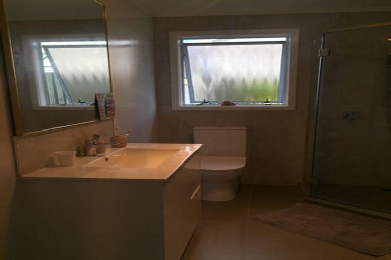 Photo of property in 2/71 Howe Street, Howick, Auckland, 2014