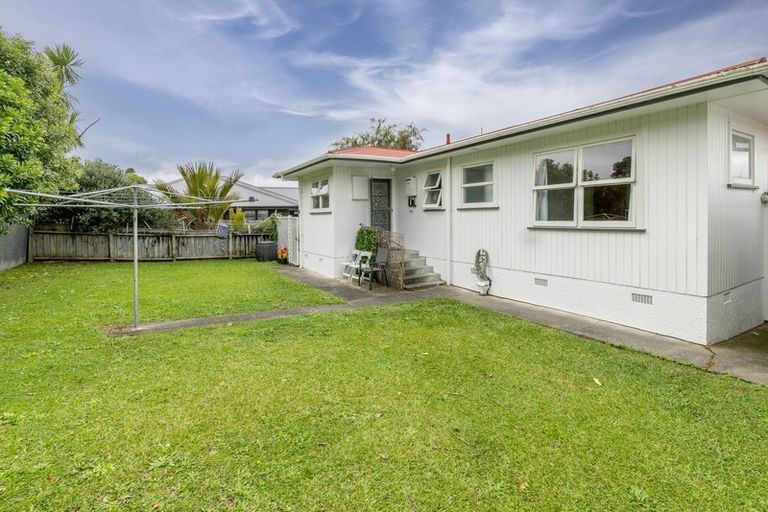 Photo of property in 36 York Street, Levin, 5510