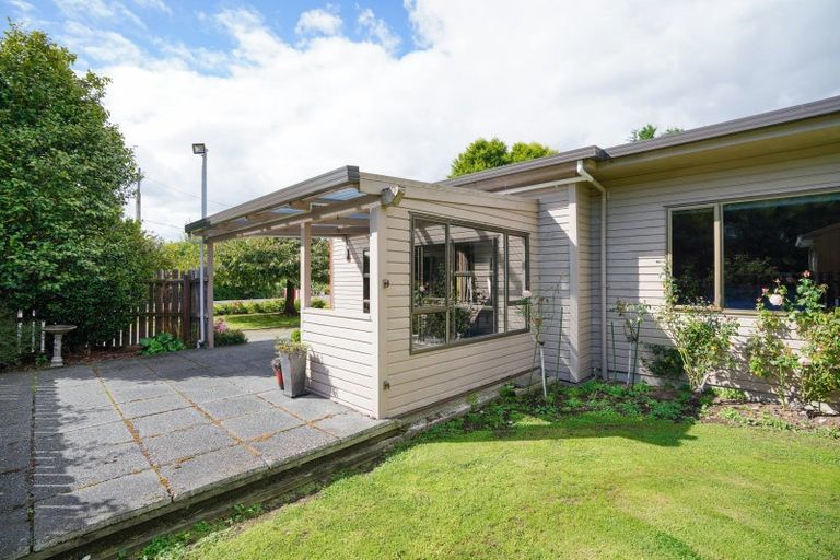 Photo of property in 29 Awarua Road, Otatara, Invercargill, 9879