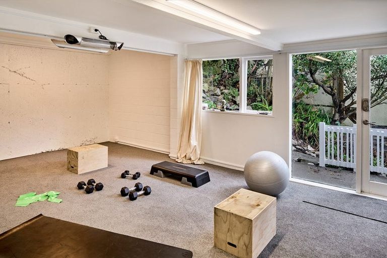 Photo of property in 25 Eskdale Road, Papakowhai, Porirua, 5024