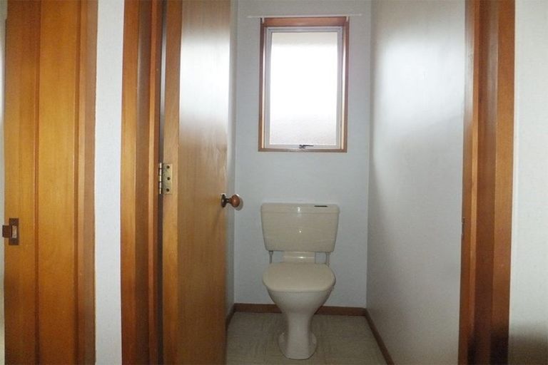 Photo of property in 1/5 Tuscany Place, Beckenham, Christchurch, 8023