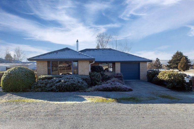 Photo of property in 3 Mckenzie Street, Fairlie, 7925