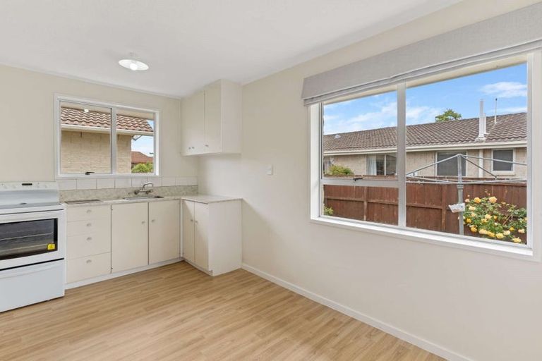 Photo of property in 2/8 Bonar Place, Woolston, Christchurch, 8062