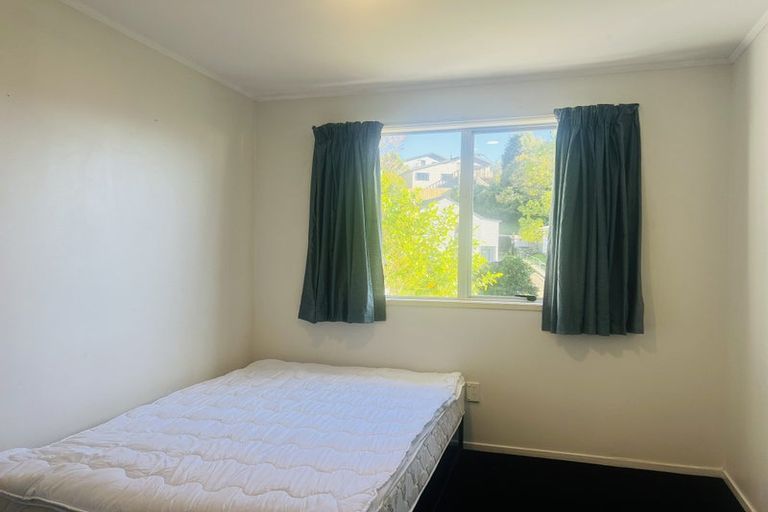 Photo of property in 61 Powrie Street, Glenfield, Auckland, 0629