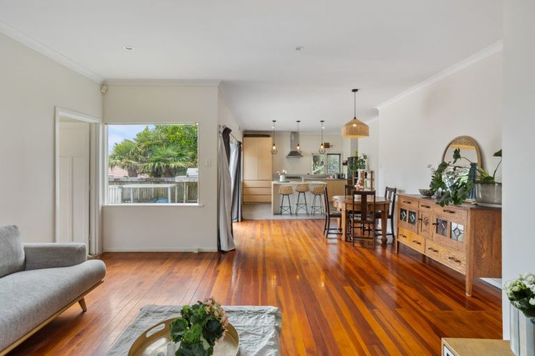 Photo of property in 2/73 Keegan Drive, Massey, Auckland, 0614