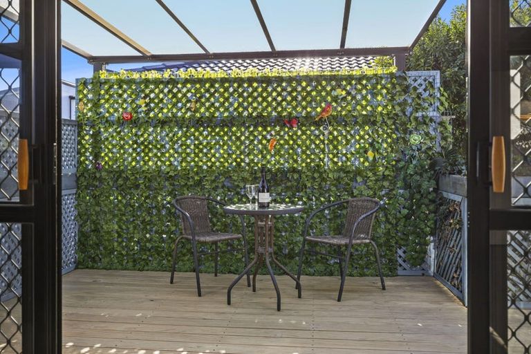 Photo of property in 2/25 Abercrombie Street, Howick, Auckland, 2014