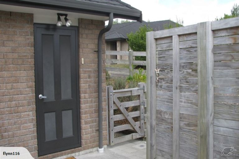 Photo of property in 10 Jade Crescent, Timberlea, Upper Hutt, 5018