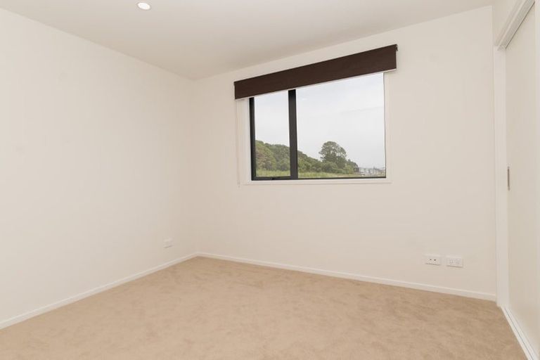 Photo of property in 45 Clay Works Lane, New Lynn, 0600