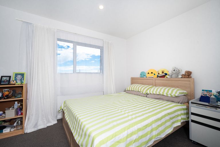Photo of property in 55 Seymour Road, Sunnyvale, Auckland, 0612