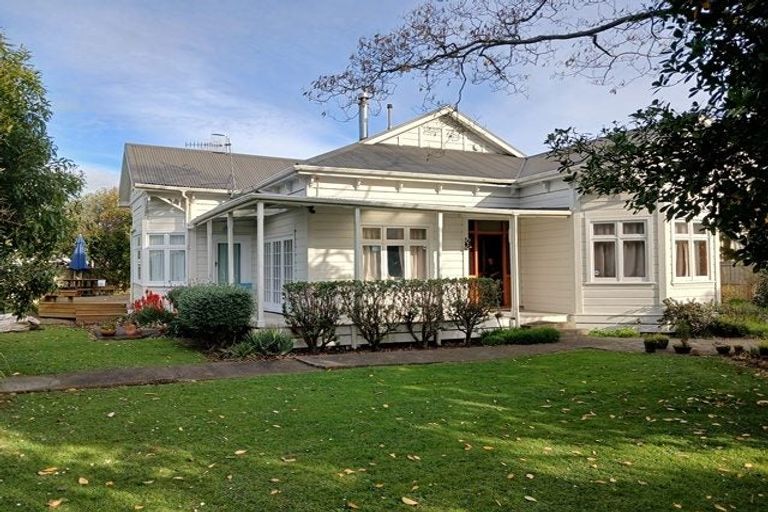 Photo of property in 540 Pioneer Highway, Highbury, Palmerston North, 4412
