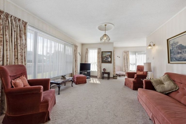 Photo of property in 52 Mcparland Street, Ebdentown, Upper Hutt, 5018