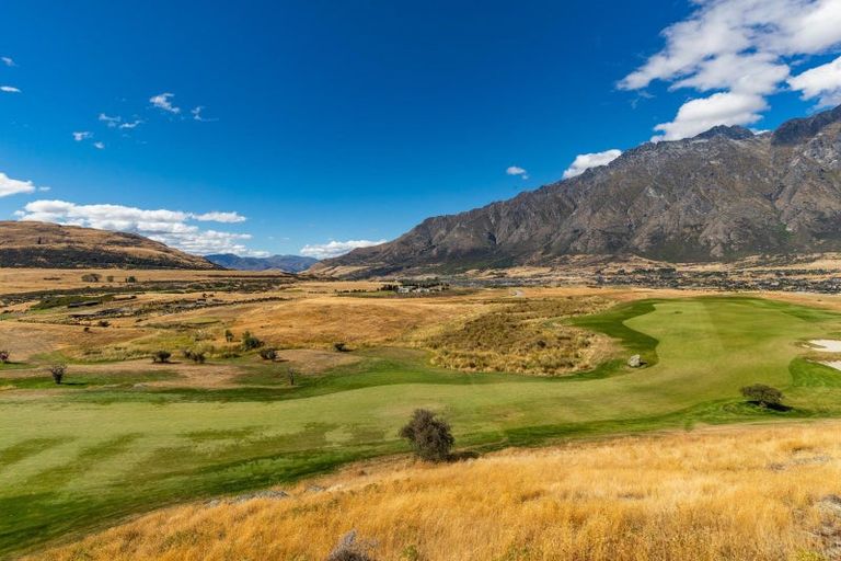 Photo of property in 3 Water Race Lane, Jacks Point, Queenstown, 9371