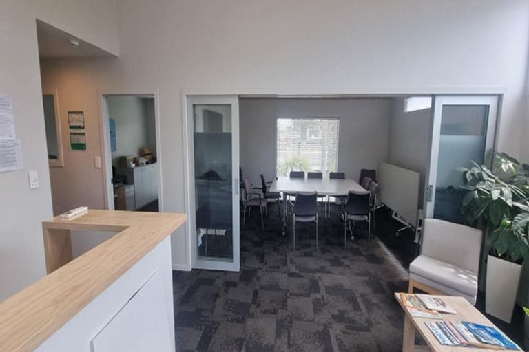 Photo of property in 8 Palliser Place, Mount Maunganui, 3116
