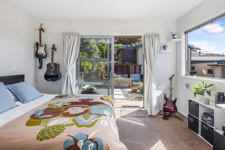 Photo of property in 13a Townsend Road, Miramar, Wellington, 6022