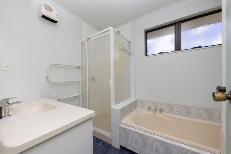 Photo of property in 8 Tane Street, New Lynn, Auckland, 0600