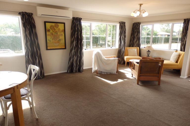 Photo of property in 48a Cowley Drive, Leamington, Cambridge, 3432