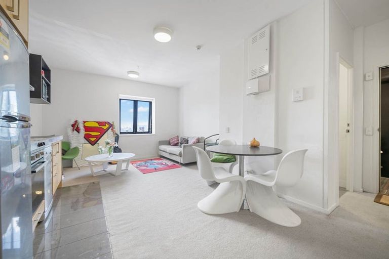 Photo of property in Twin Towers, 811/17 Putney Way, Manukau, Auckland, 2104