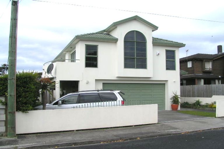 Photo of property in 2/39 Walter Street, Hauraki, Auckland, 0622