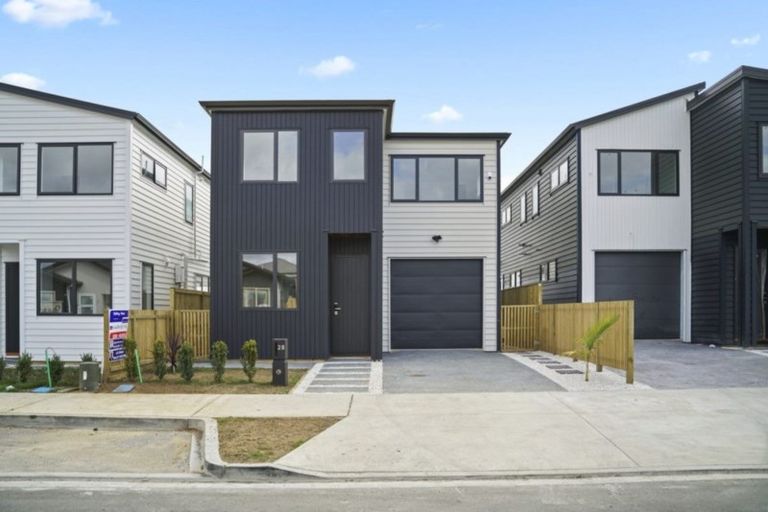 Photo of property in 28 Lusitano Drive, Karaka, Papakura, 2113
