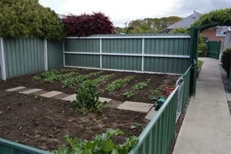 Photo of property in 11 Stackhouse Avenue, Bishopdale, Christchurch, 8053