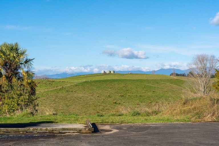 Photo of property in 275 Neudorf Road, Upper Moutere, 7175