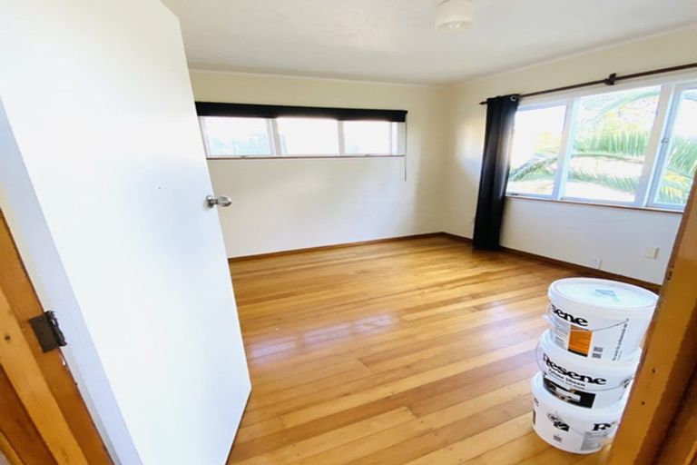 Photo of property in 14 Lanigan Street, Birkdale, Auckland, 0626